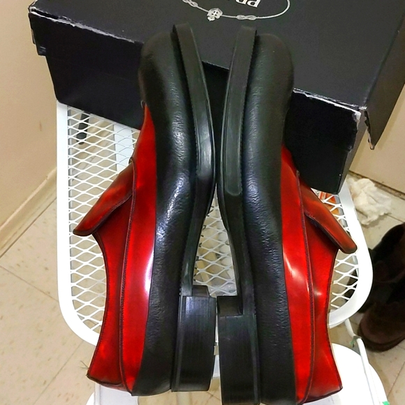 Men's Prada shoes - Picture 6 of 7